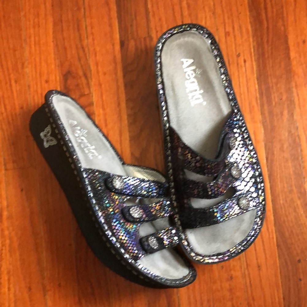 Alegria Fiona Zesry Snake skin print sandal sz 37